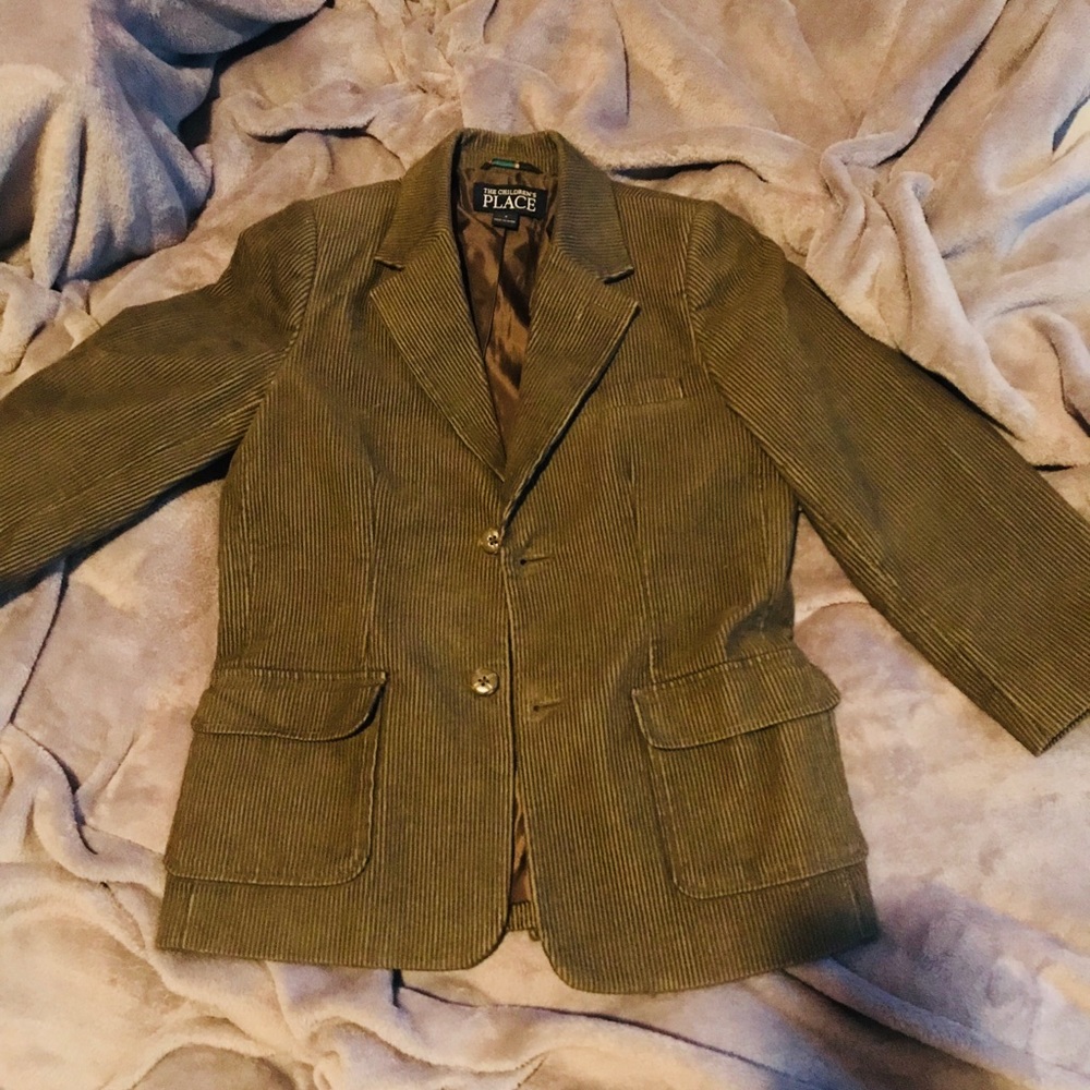 Olive green corduroy blazer for boys!